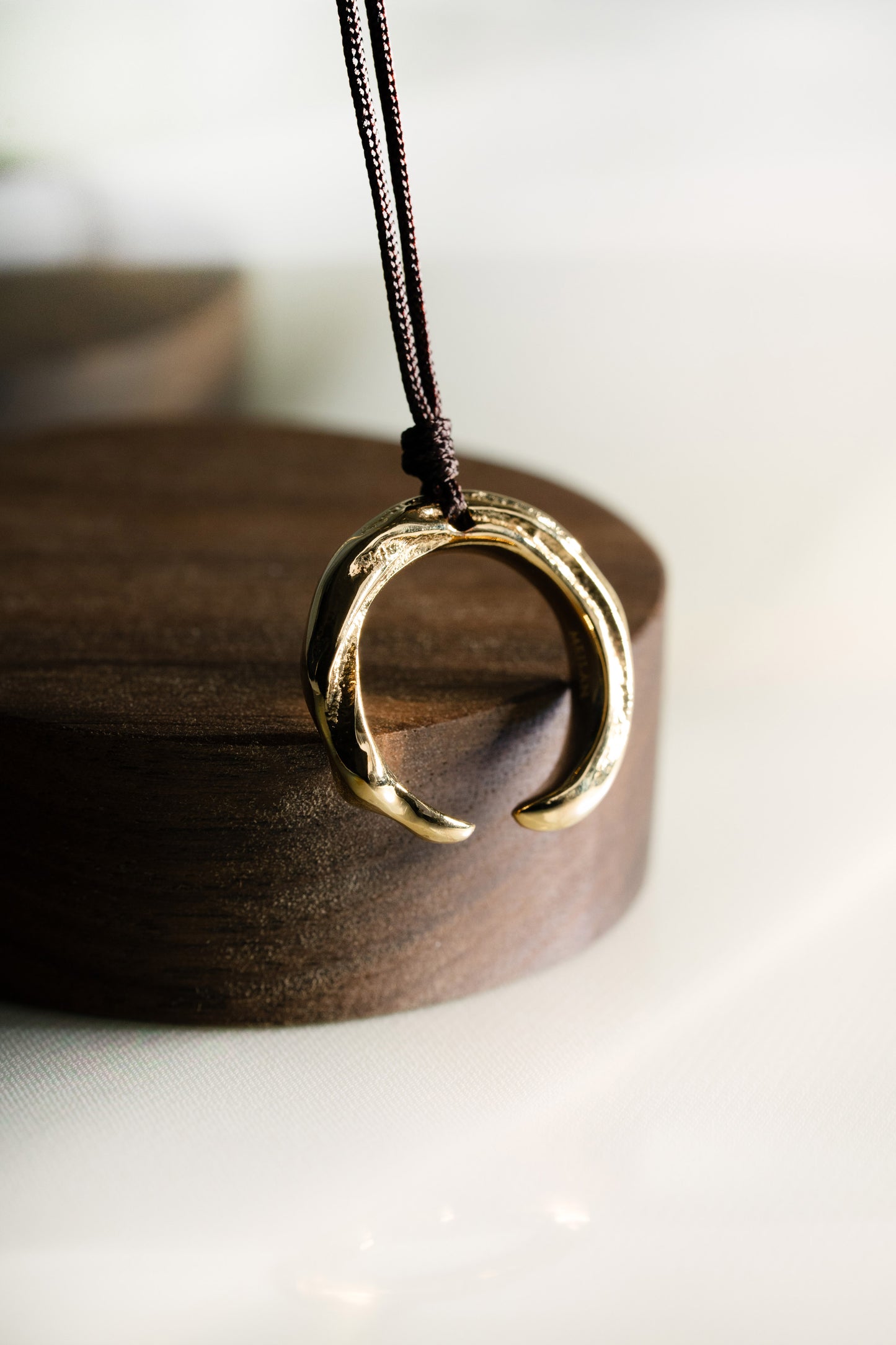 Enso Pendant - 18K Yellow Gold - Style 1