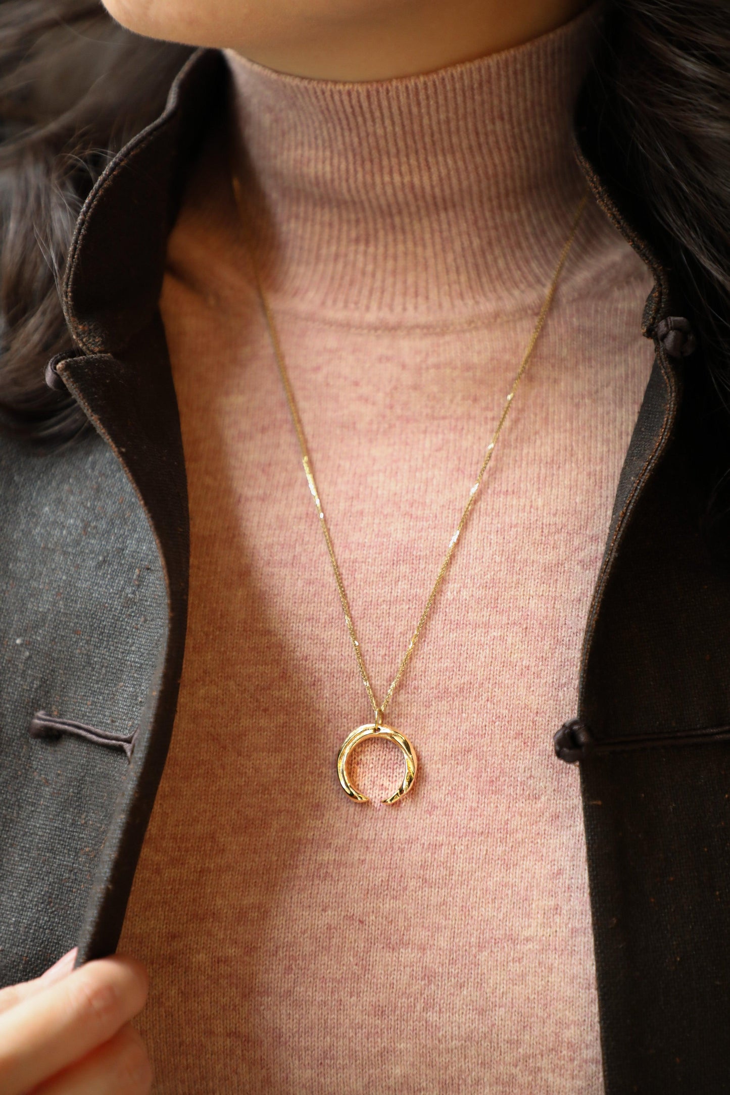 Enso Pendant - 18K Yellow Gold - Style 1 - Meilan Jewelry & Arts Ltd