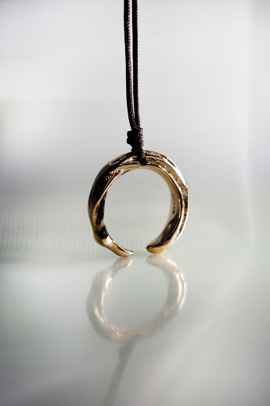 Enso Pendant - 18K Yellow Gold - Style 1