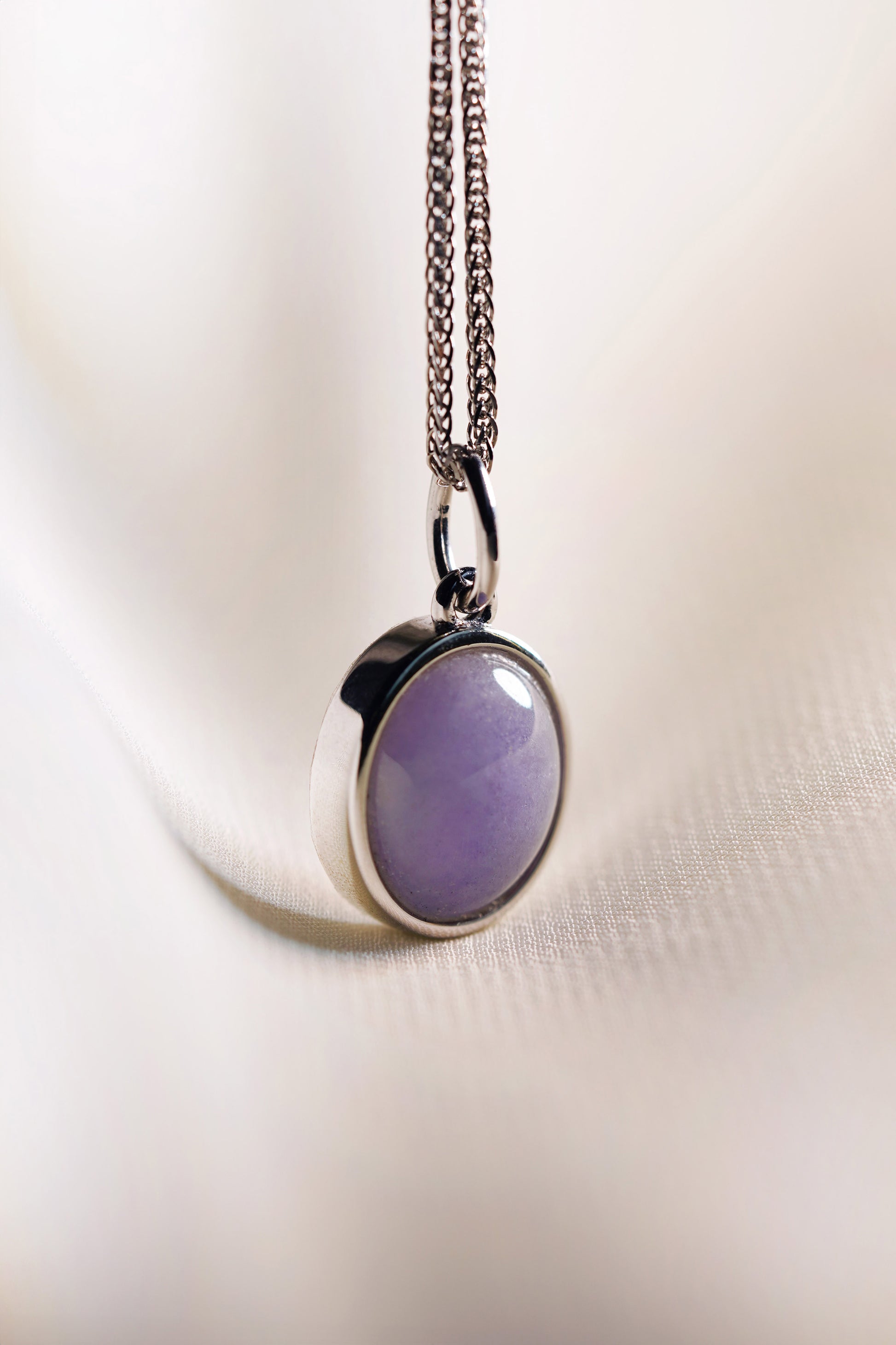 Lavender Oval Jadeite with 18K White Gold Pendant hung on a 925 Silver Chain