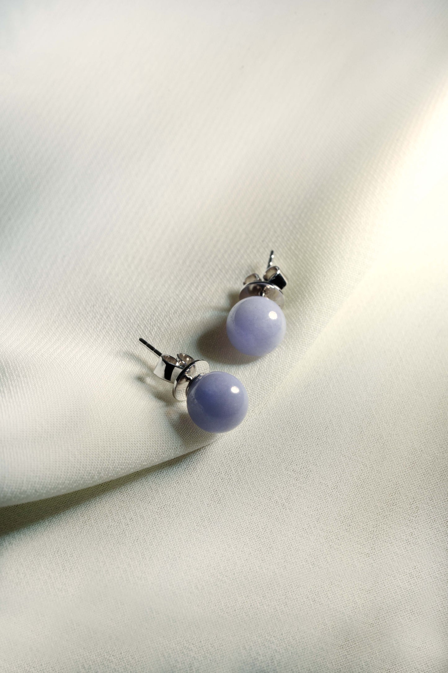 Light Purple Jadeite Earring with 18K White Gold