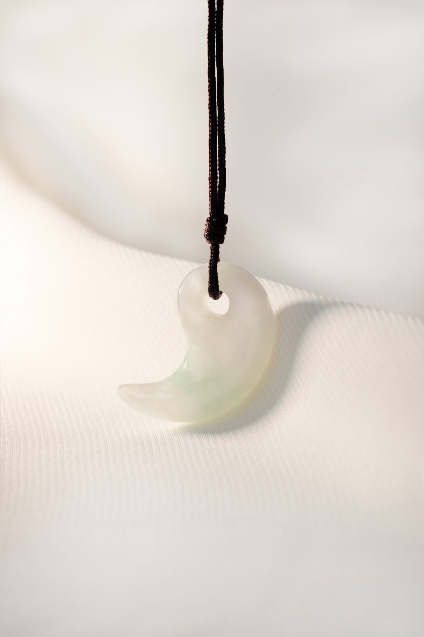 White Jadeite Comma