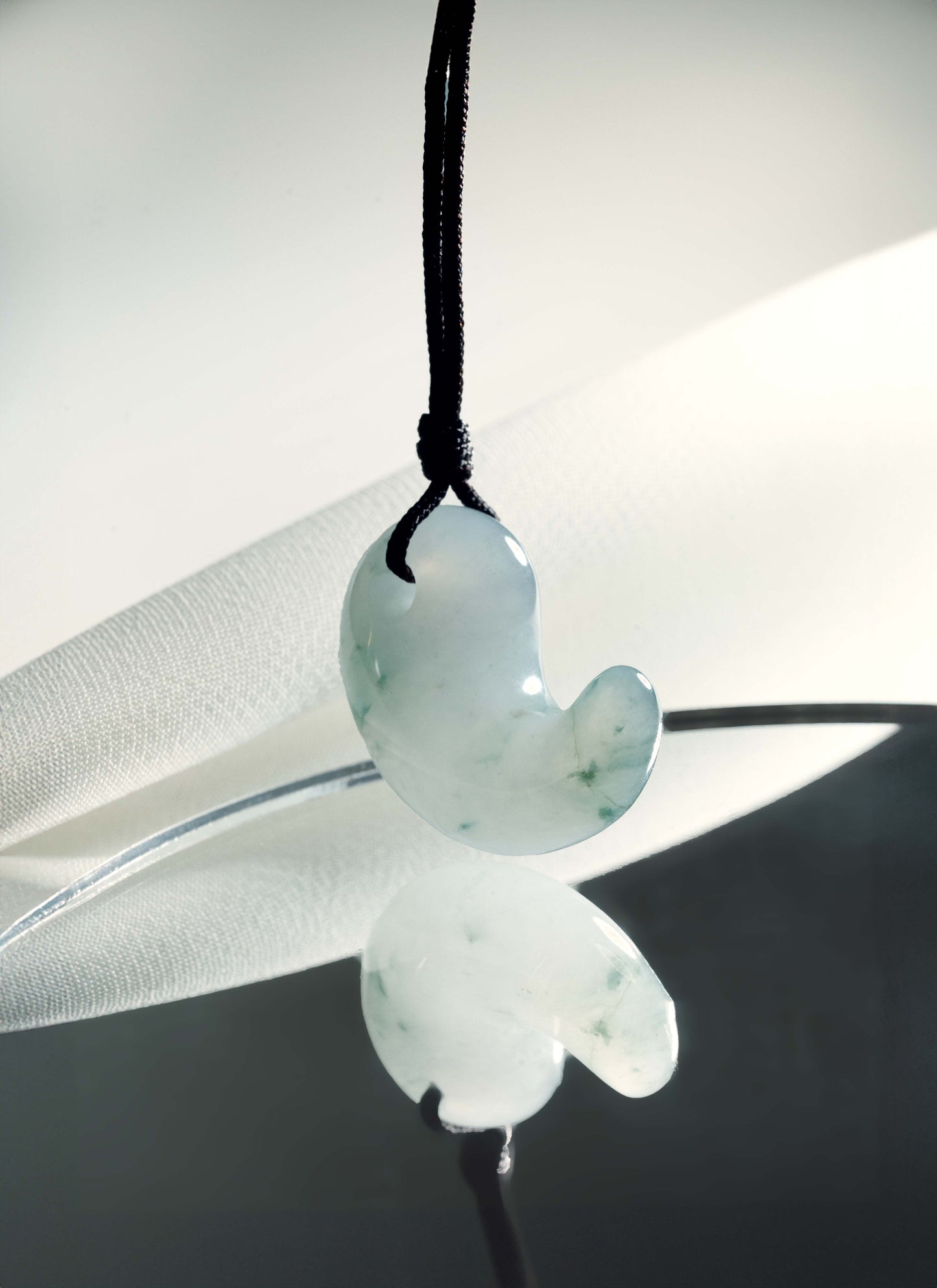 Comma - White Jadeite - #17