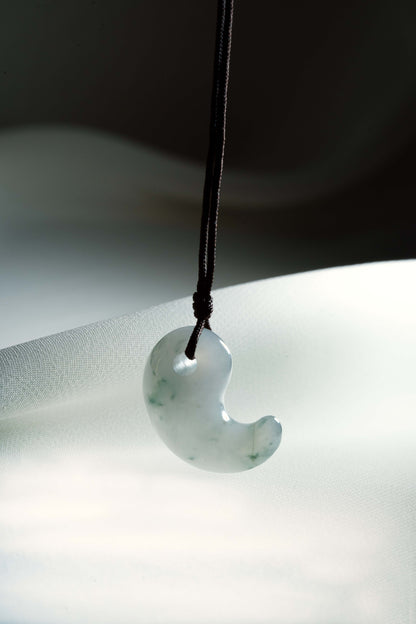 Comma - White Jadeite - #17