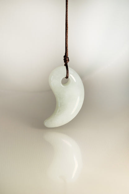 Pale Green Jadeite Comma