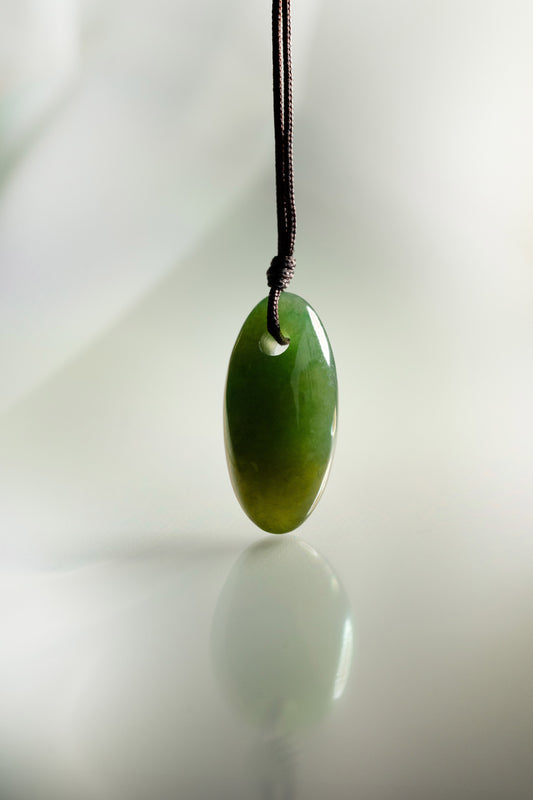 Oval Intense Yellowish Green Jadeite