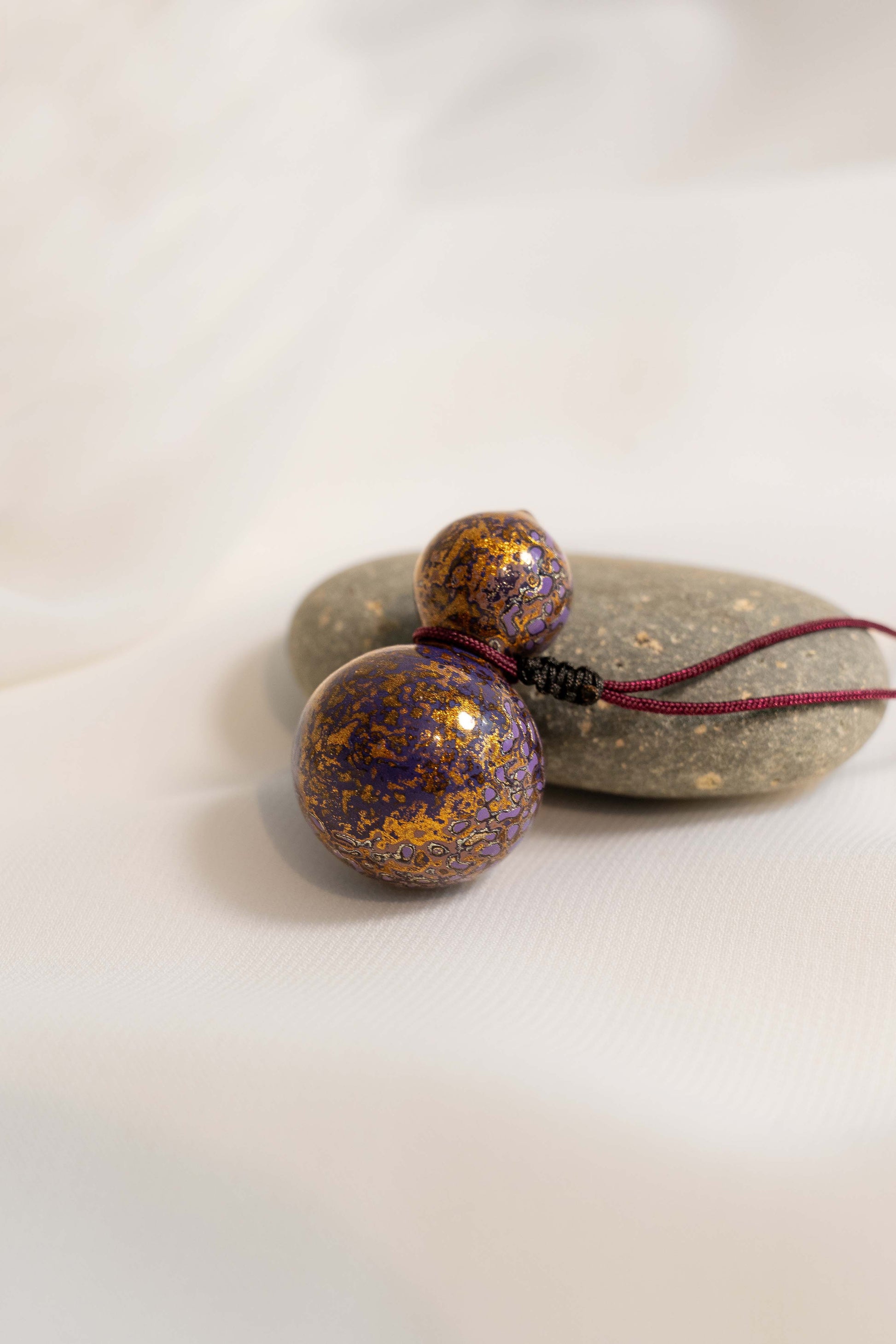 Purple Multicolored Lacquer Wulu Pendant with string
