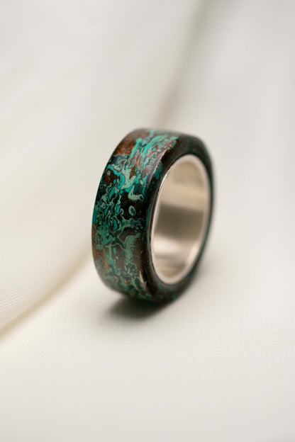 Gold with Green Lacquer Ring with 925 Silver