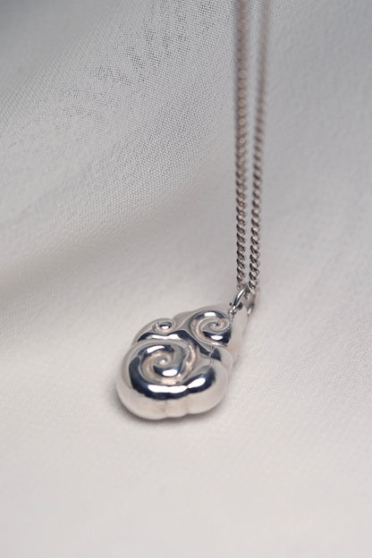 925 Silver Cloud Pendant hung on a Sterling Silver Chain