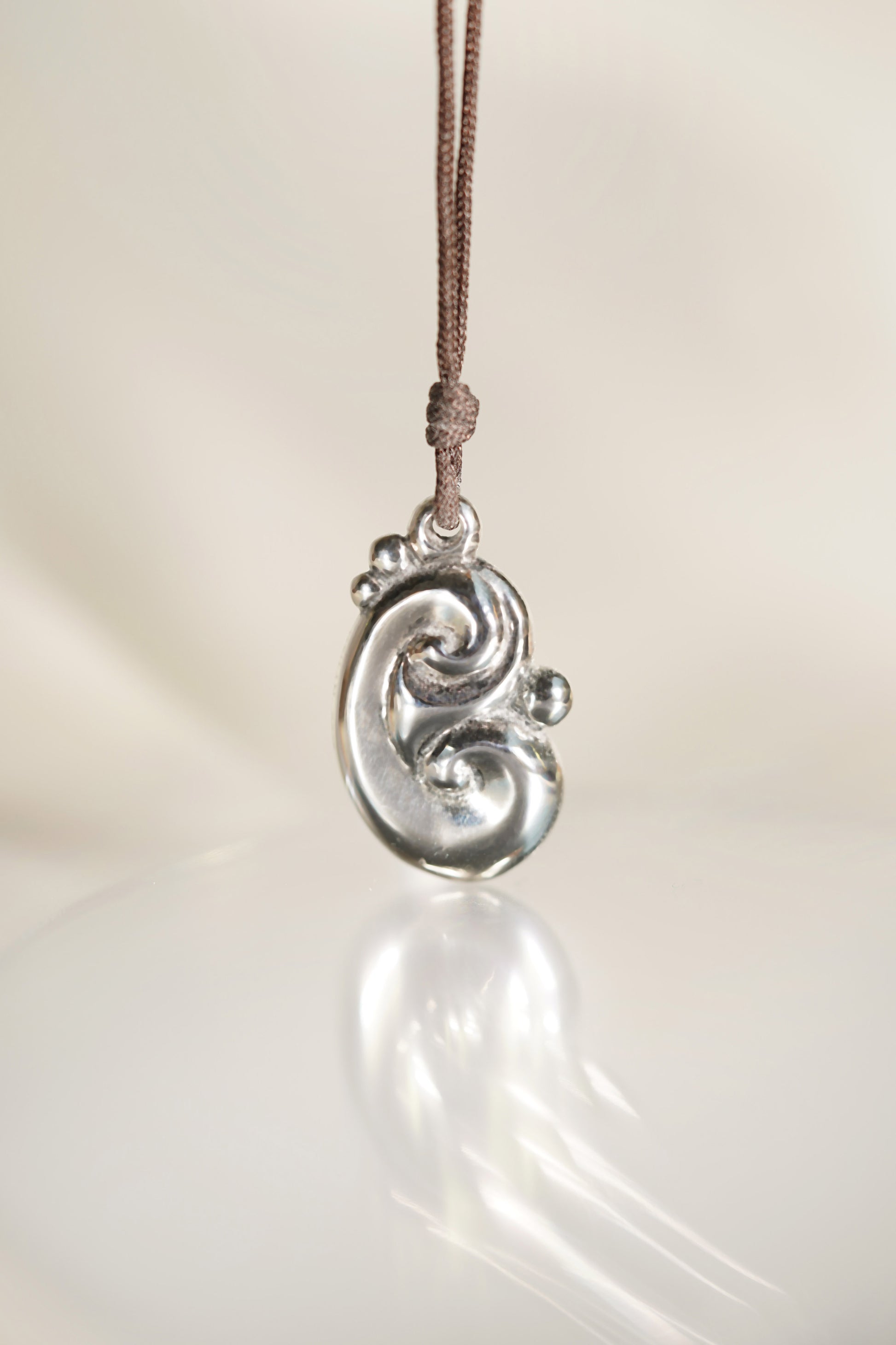 Sterling Silver Prosperia Pendant in Small size in 12.84g