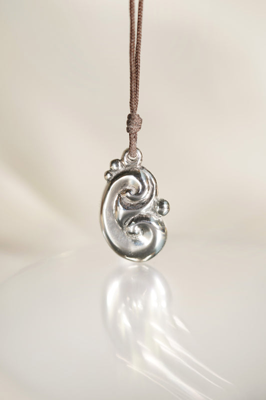 Sterling Silver Prosperia Pendant in Small size in 12.84g