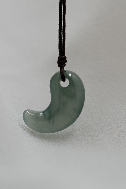 Comma - Jadeite - #19 - Meilan Jewelry & Arts Ltd