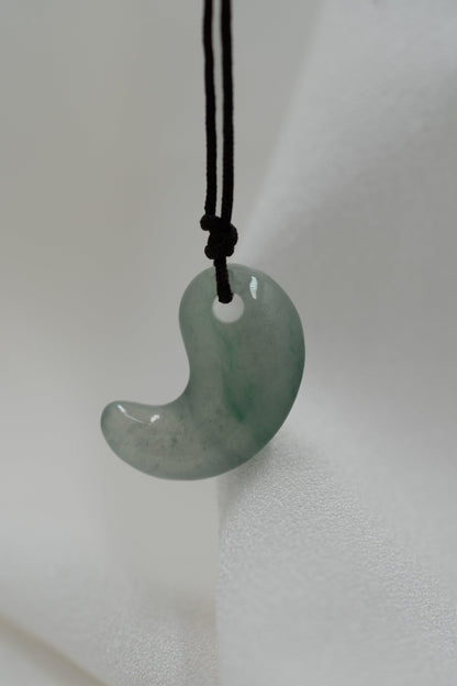 Comma - Jadeite - #27 - Meilan Jewelry & Arts Ltd