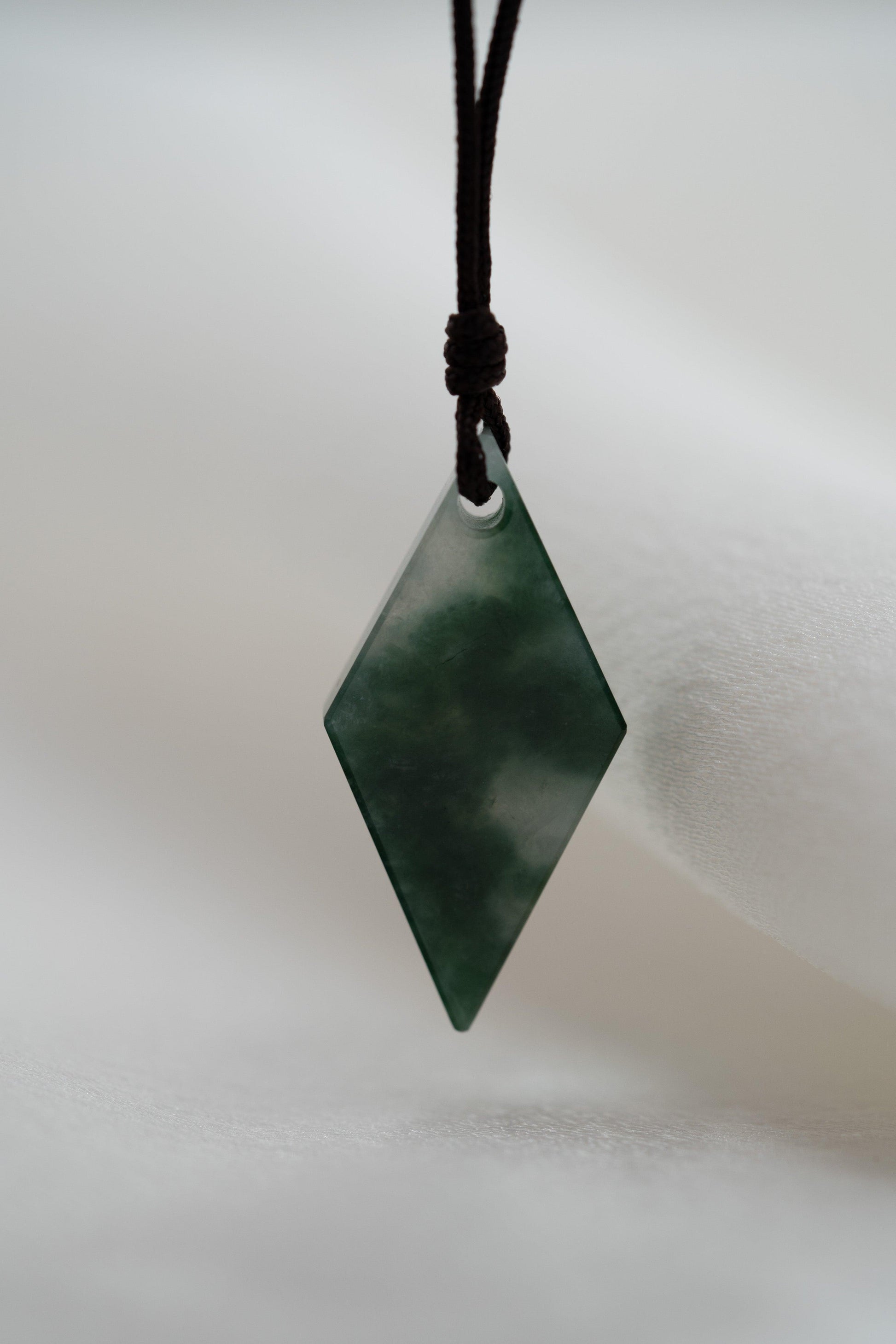 Intense Green Jadeite Kite with White patches Kite - Meilan Jewelry & Arts Ltd