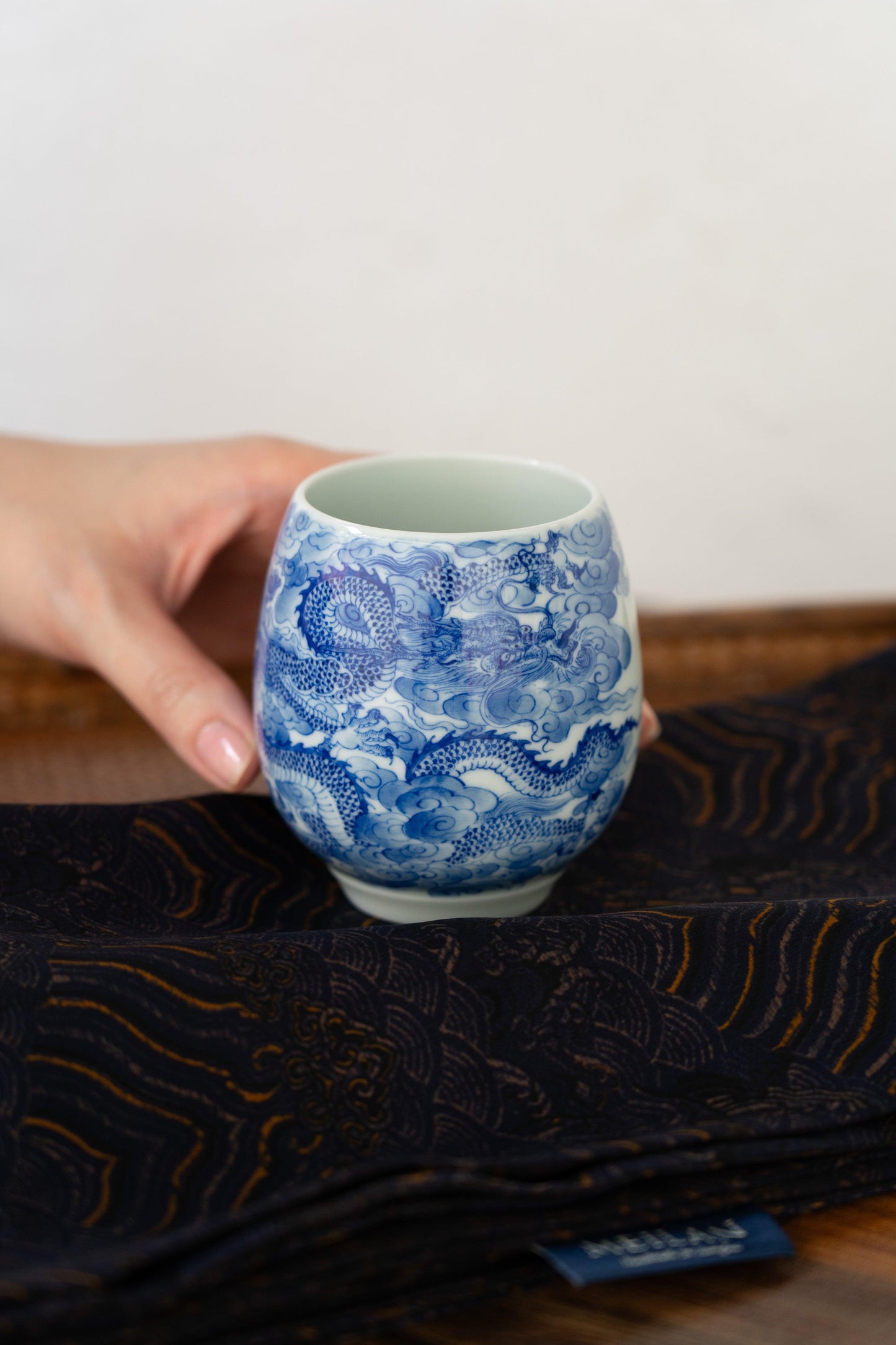 Porcelain Cup - Dragon - Meilan Jewelry & Arts Ltd